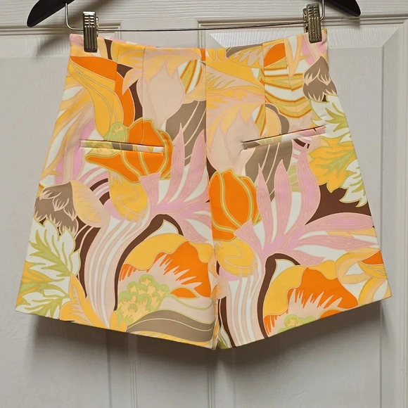 Zara Gold Yellow Floral High Waist Short SzS - Picture 9 of 12